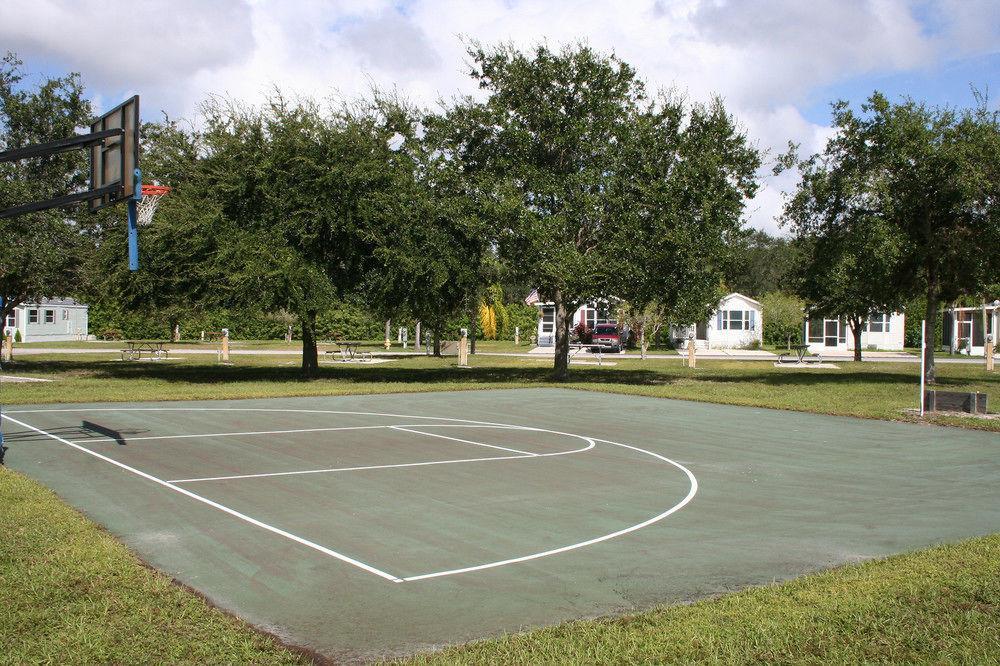 Harbor Lakes Rv Resort 夏洛特港 外观 照片